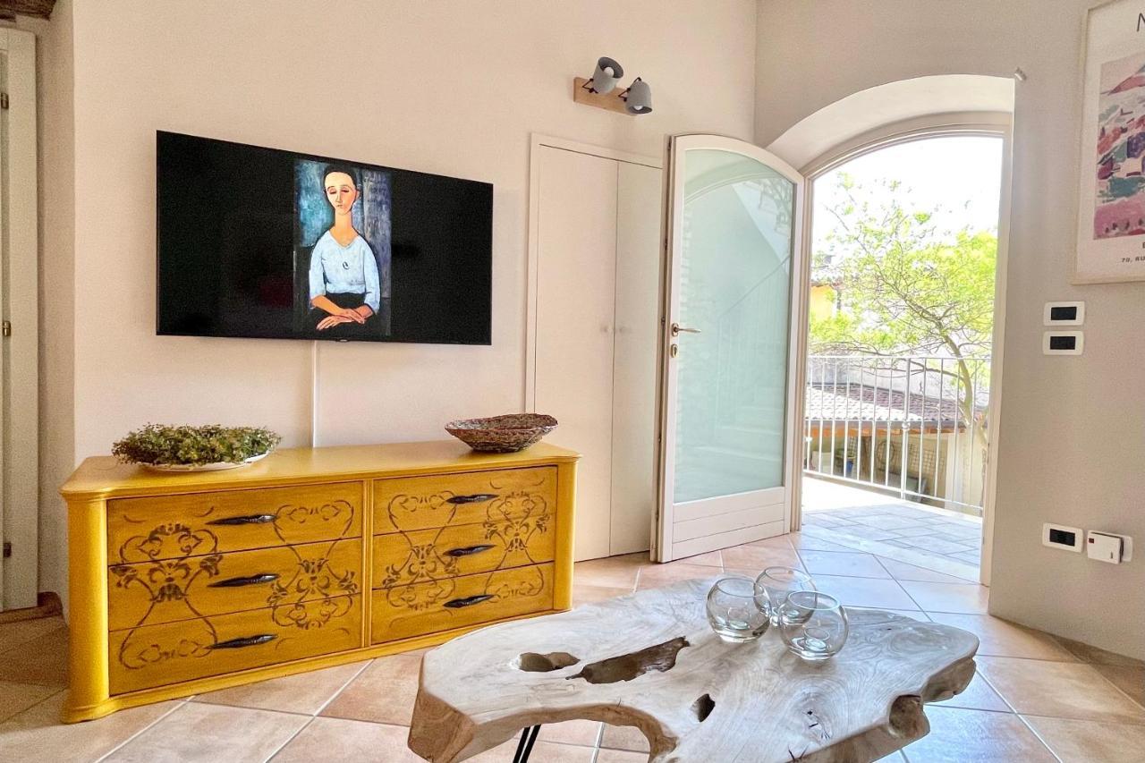 Borgo Dei Sogni Apartment San Felice del Benaco Exterior foto
